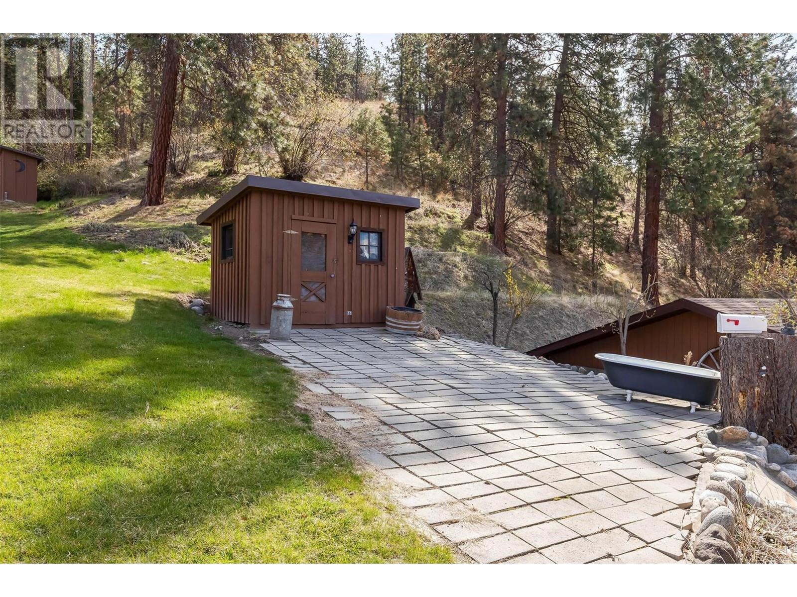 9983 Okanagan Centre Road W, Lake Country