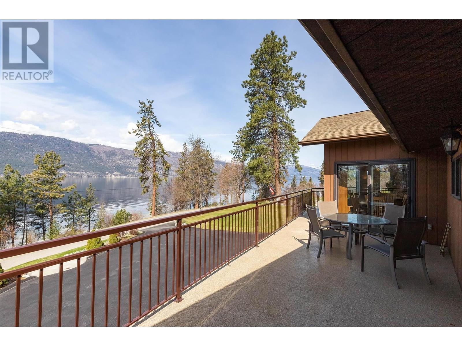 9983 Okanagan Centre Road W, Lake Country