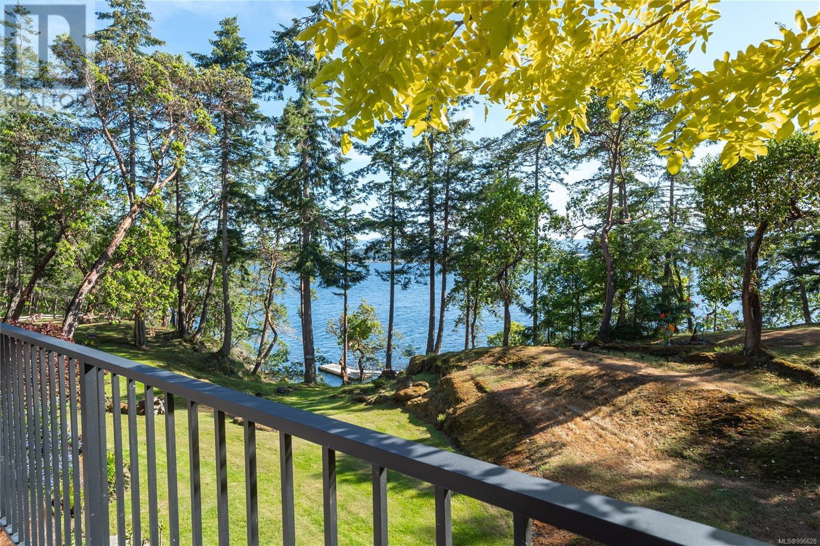 225 Sea Meadow Dr, Gabriola Island