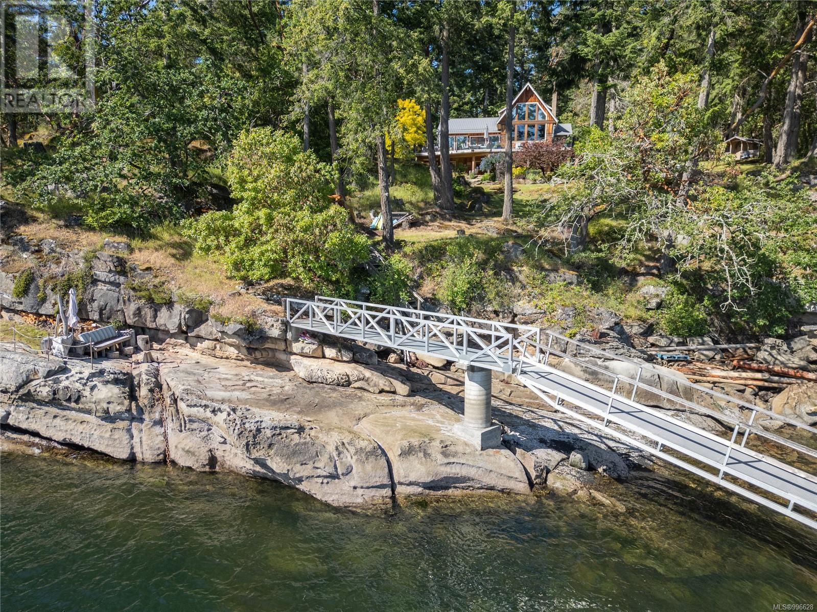 225 Sea Meadow Dr, Gabriola Island