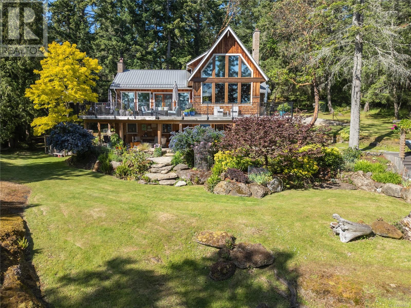 225 Sea Meadow Dr, Gabriola Island