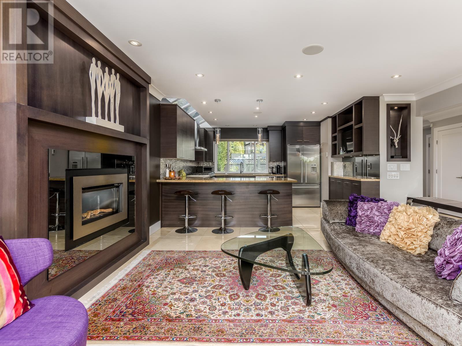 1235 KEITH ROAD, West Vancouver