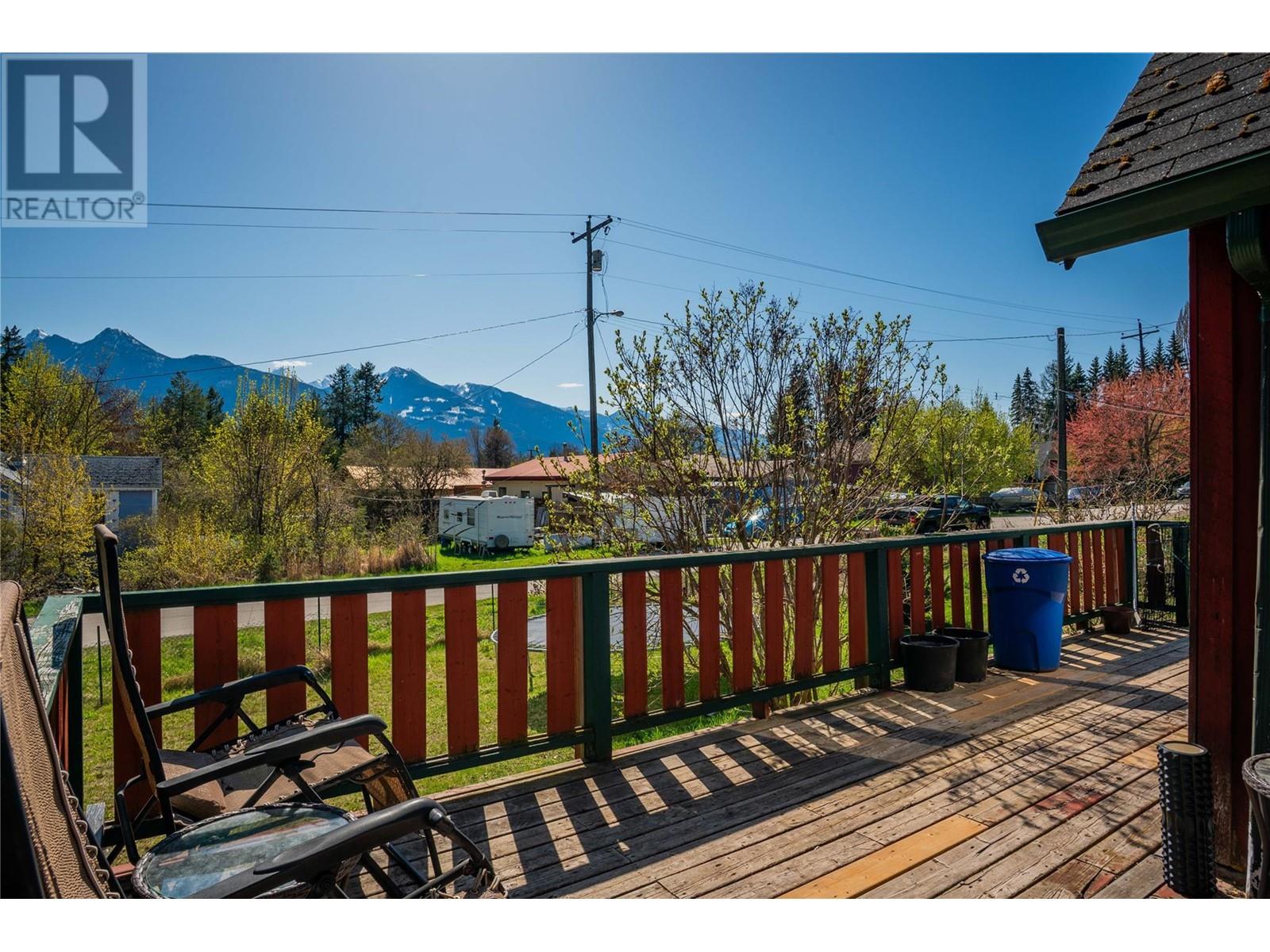 Photo 26 of 131 Washington Street N, Kaslo BC