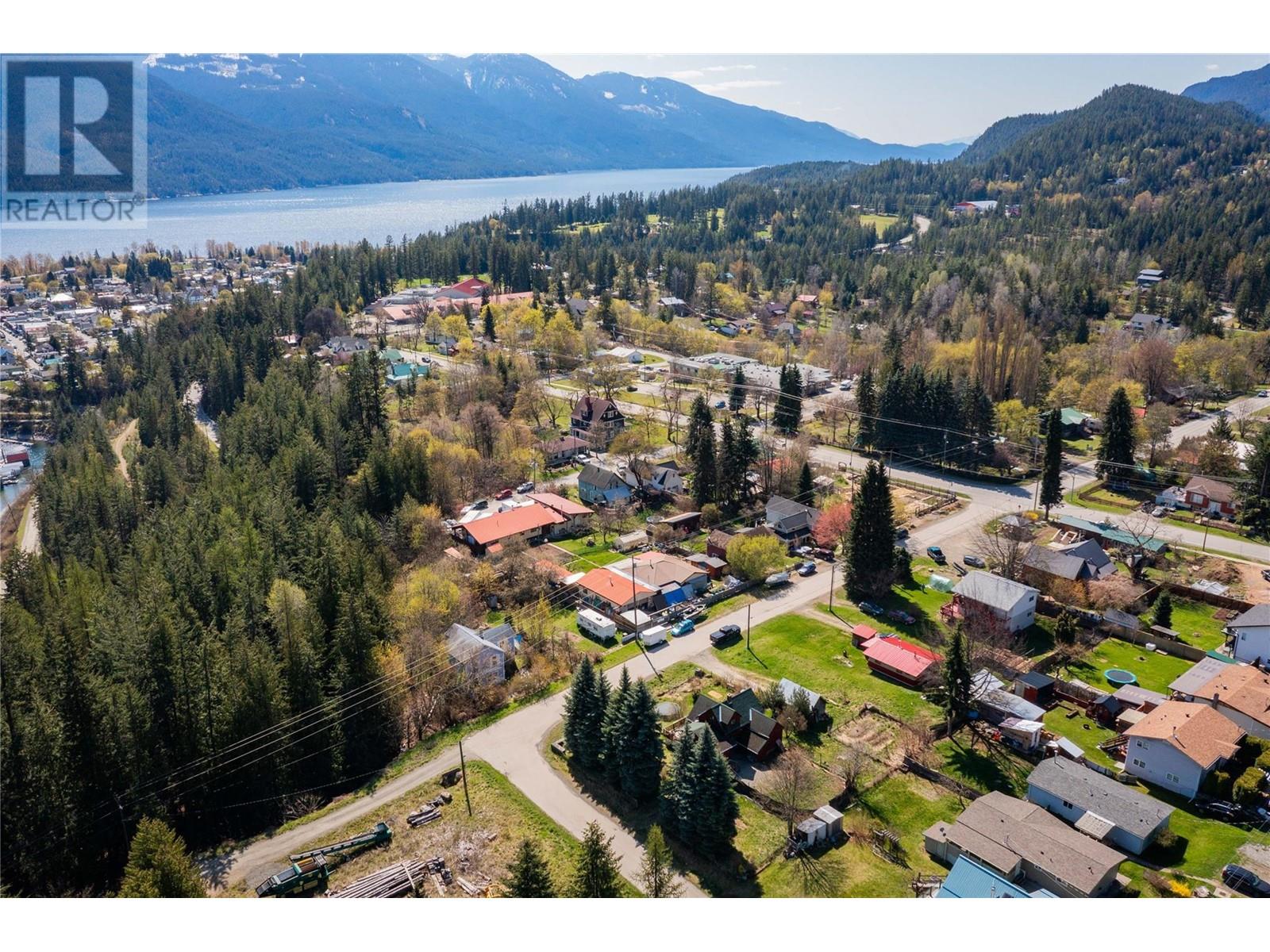 Photo 58 of 131 Washington Street N, Kaslo BC
