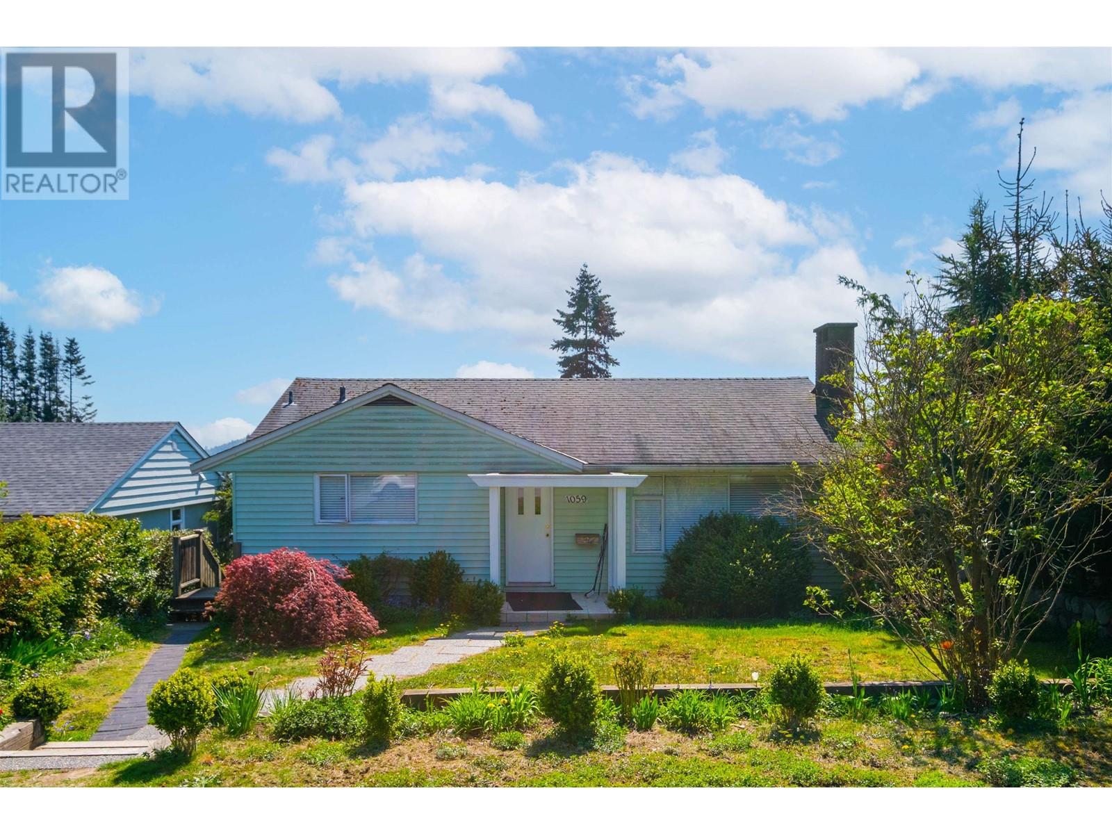 1059 CALVERHALL STREET, North Vancouver