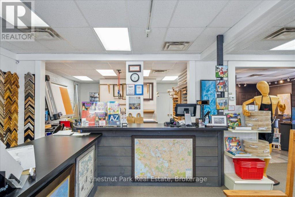 Photo 16 of 10 Taylor Road, Bracebridge ON