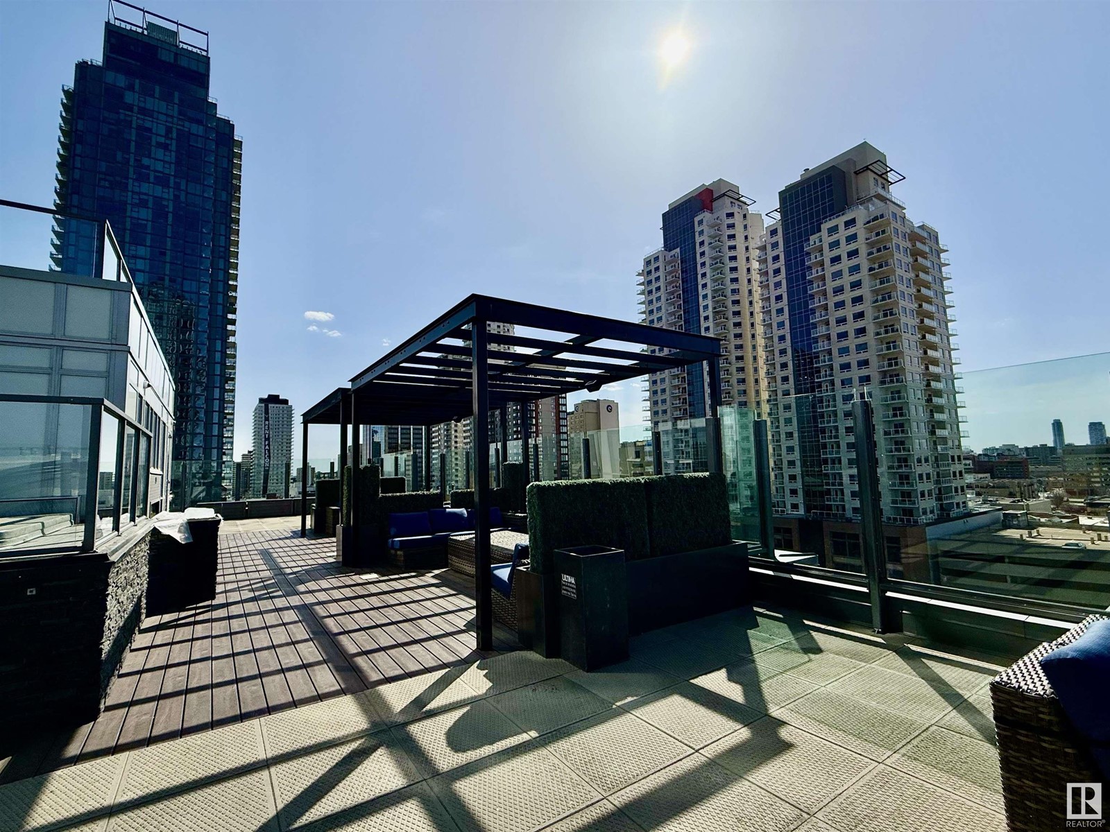 #609 10238 103 ST NW, Edmonton