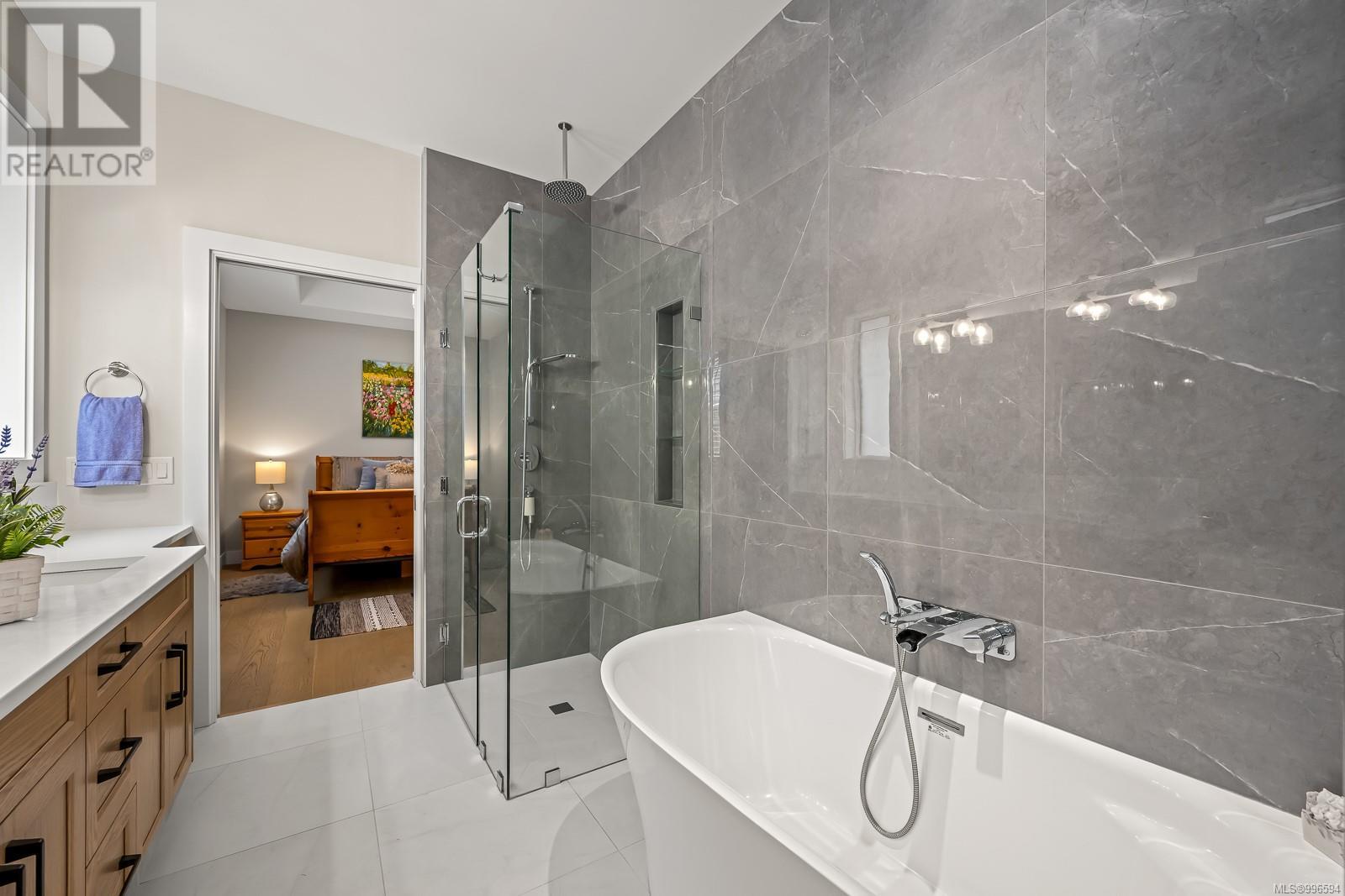 783 Briarwood Dr, Parksville real estate listing 996594