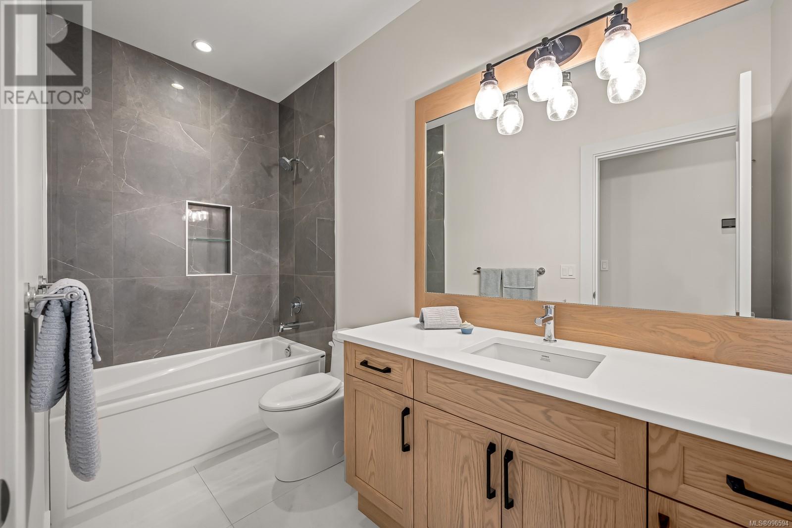783 Briarwood Dr, Parksville real estate listing 996594