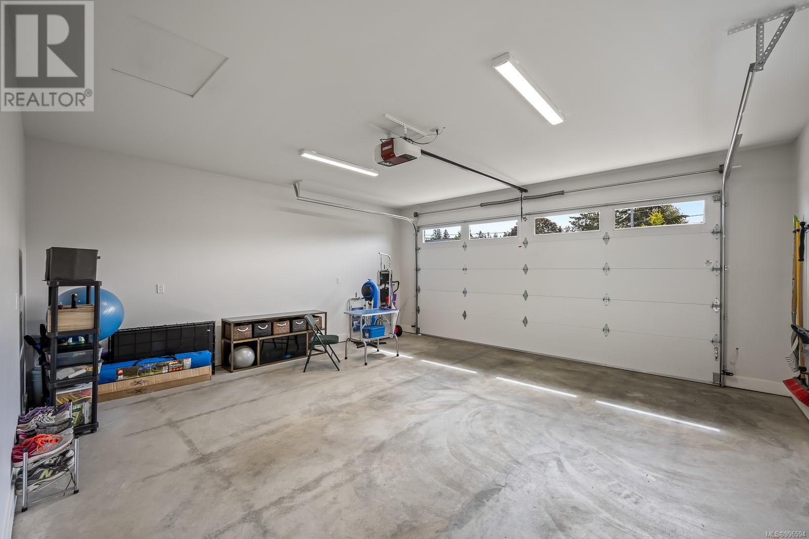 783 Briarwood Dr, Parksville real estate listing 996594