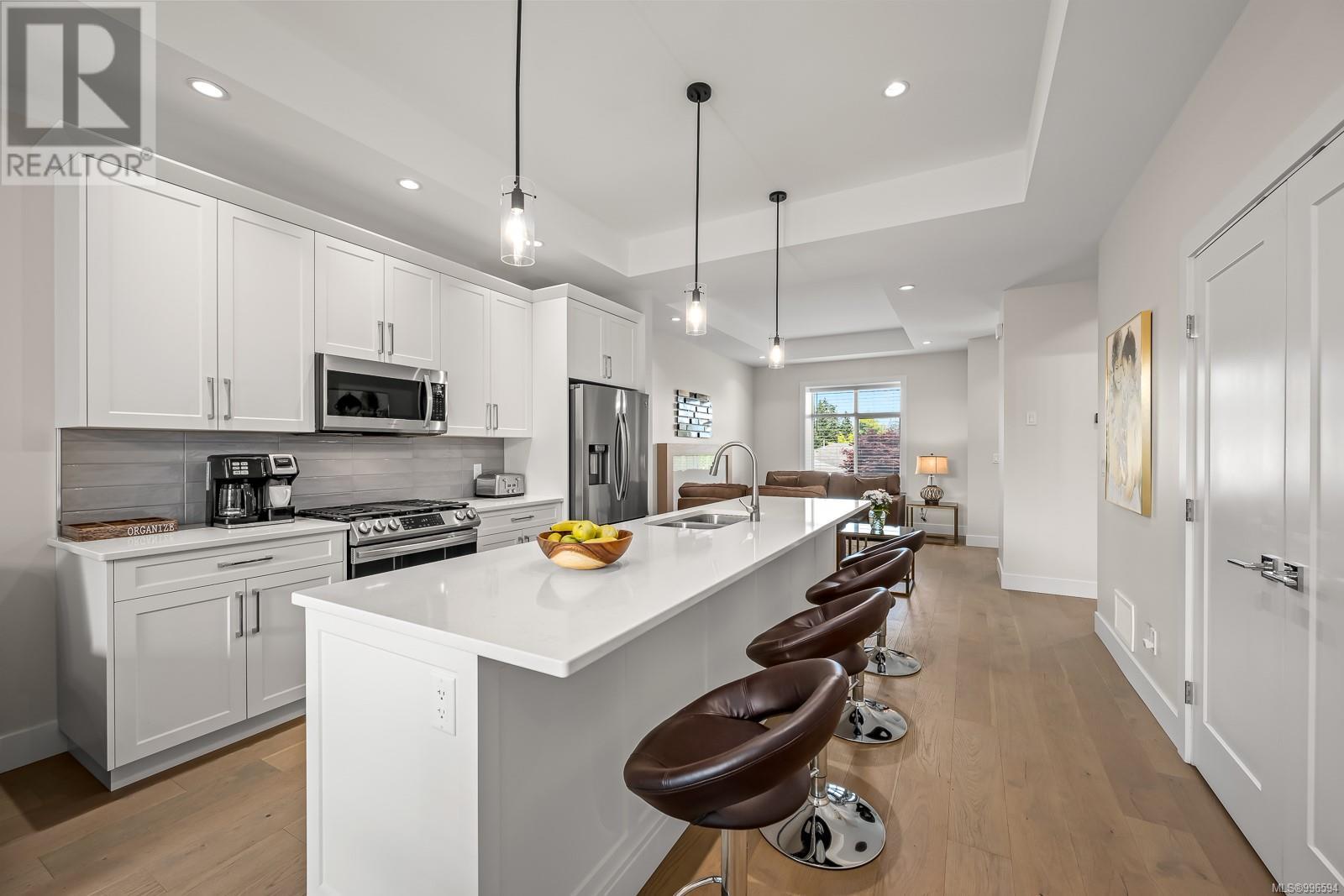 783 Briarwood Dr, Parksville real estate listing 996594
