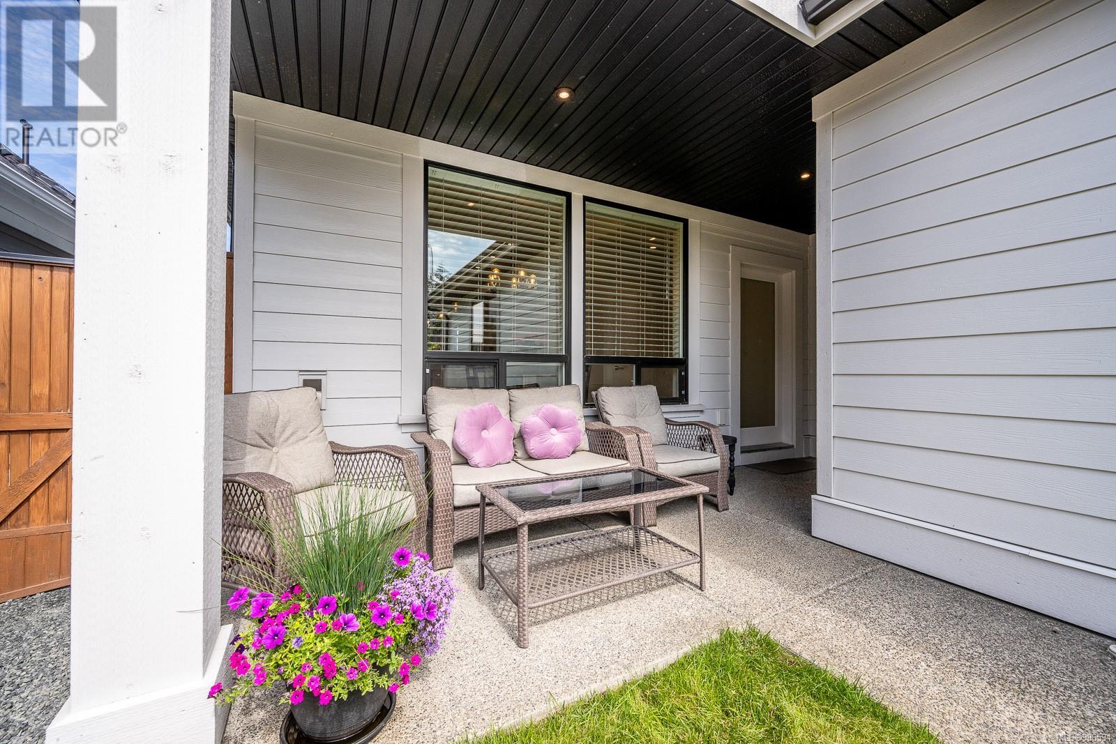 783 Briarwood Dr, Parksville real estate listing 996594