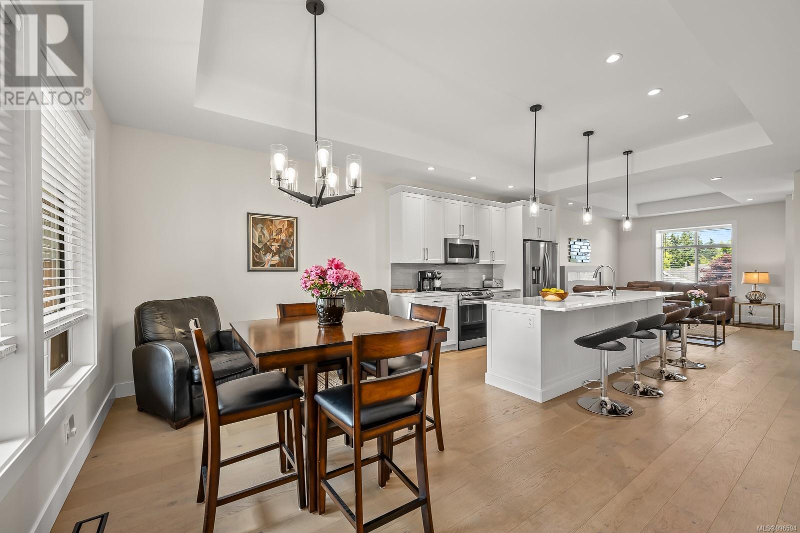 783 Briarwood Dr, Parksville real estate listing 996594