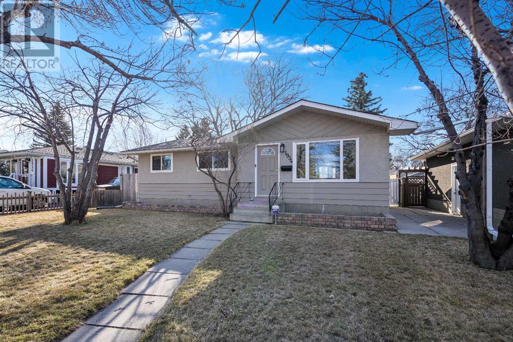 Single Family House Bungalow for Sale in  Cottonwood Crescent SE Southview Calgary 