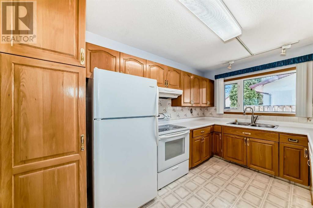 Single Family House Bungalow for Sale in  Astoria Crescent SE Acadia Calgary 