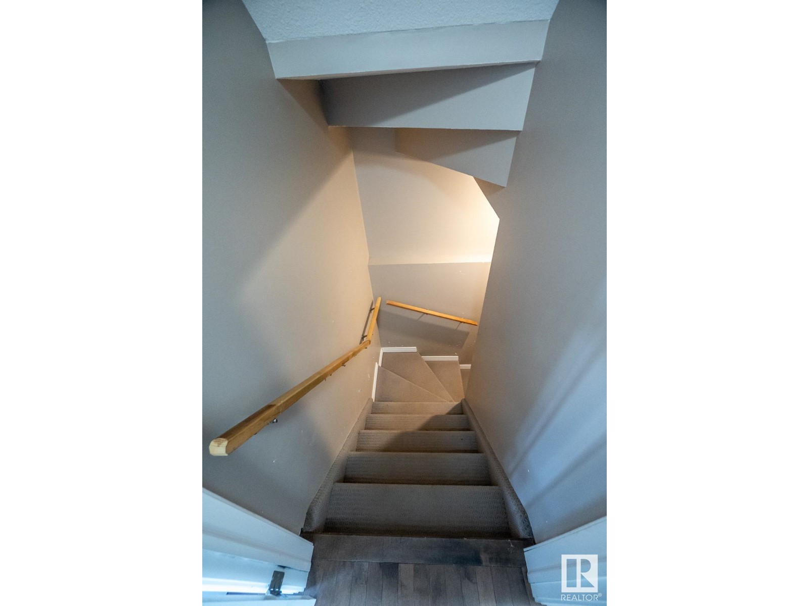 #20 Spruce Boulevard, Leduc