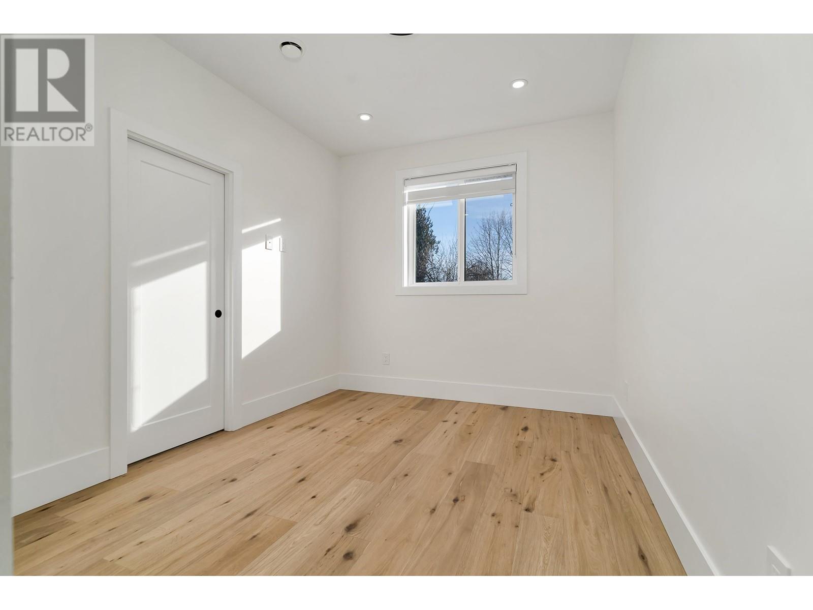Photo 24 of 7419 1st Street, Burnaby BC