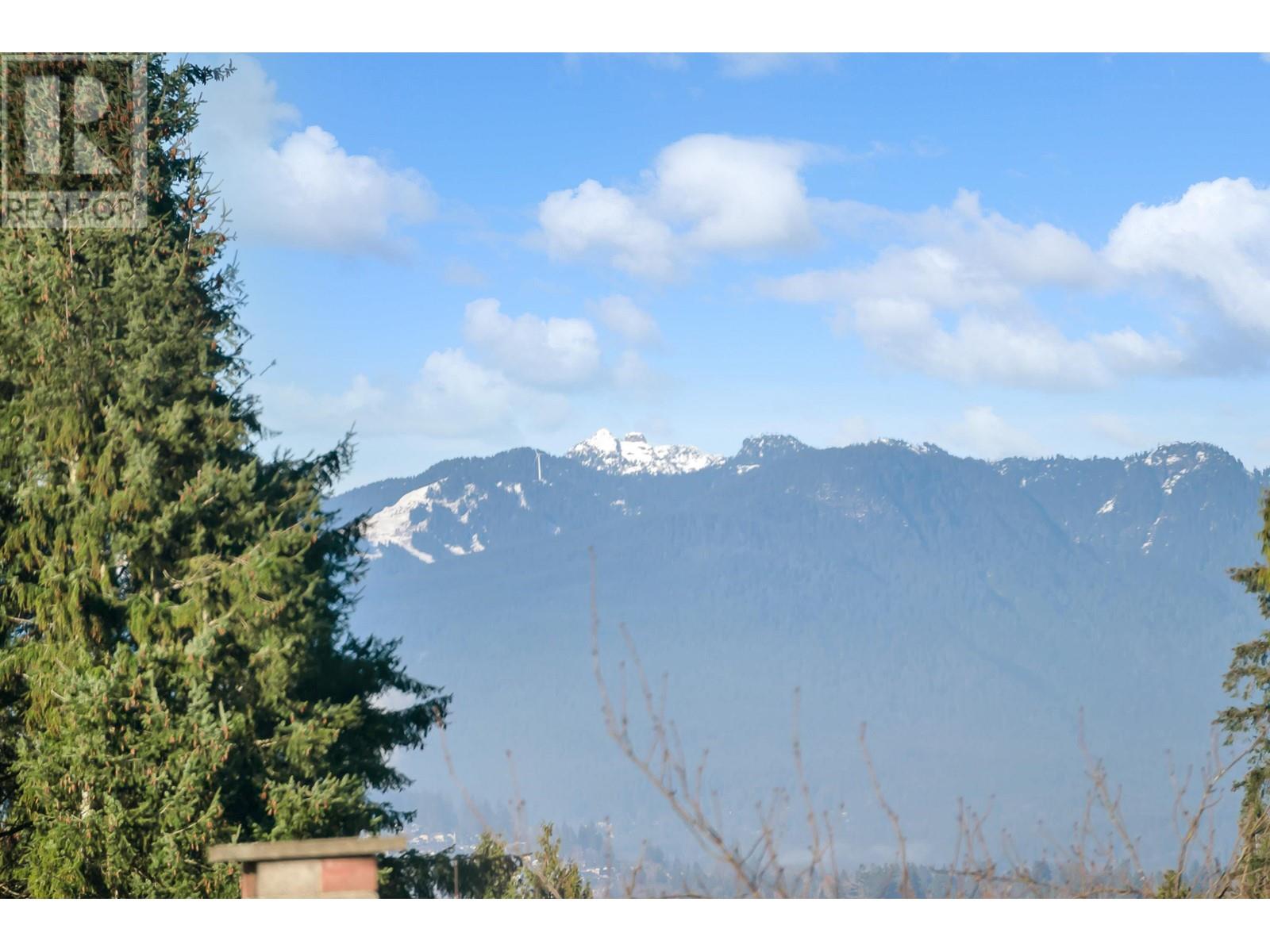 Photo 31 of 7419 1st Street, Burnaby BC