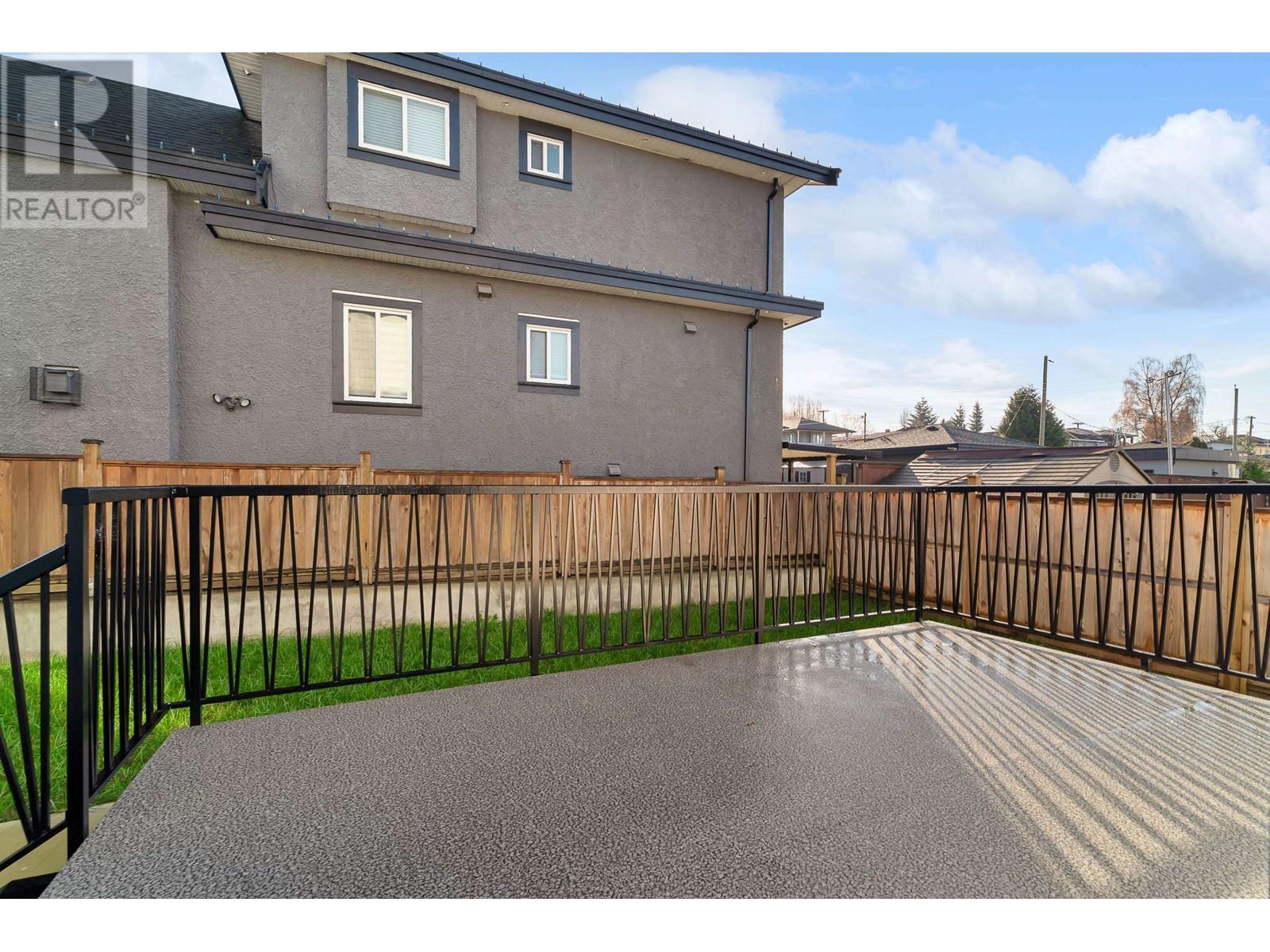 Photo 16 of 7419 1st Street, Burnaby BC