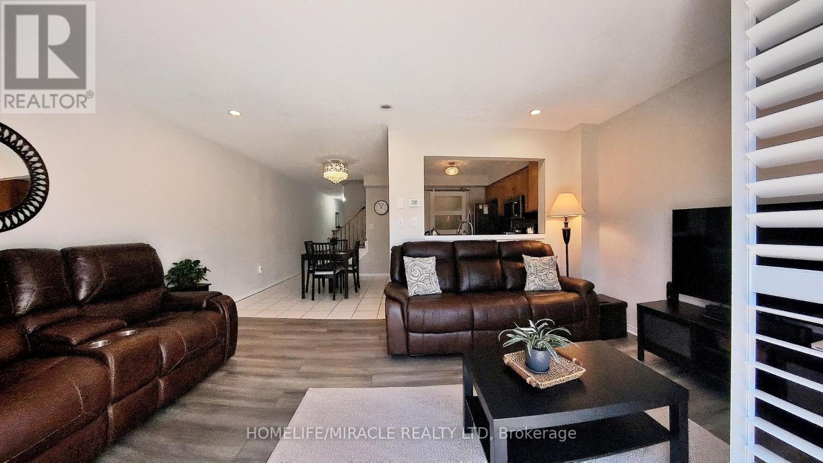Photo 10 of 9 174 Highbury Drive, Hamilton ON