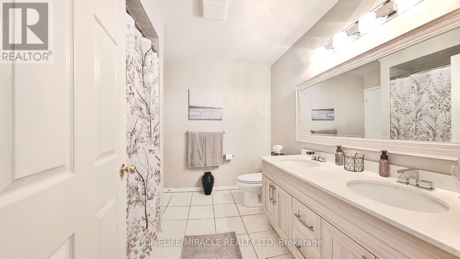 Photo 15 of 9 174 Highbury Drive, Hamilton ON