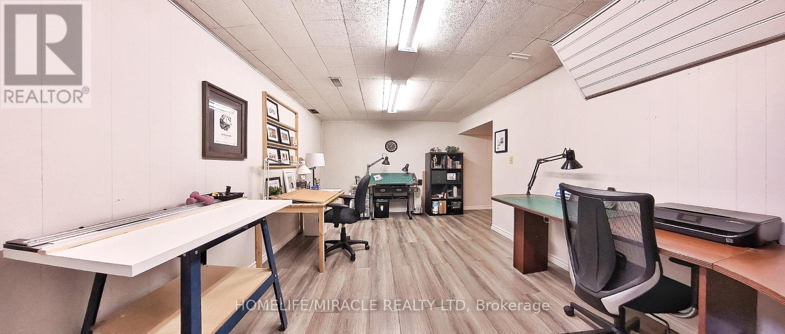 Photo 34 of 9 174 Highbury Drive, Hamilton ON