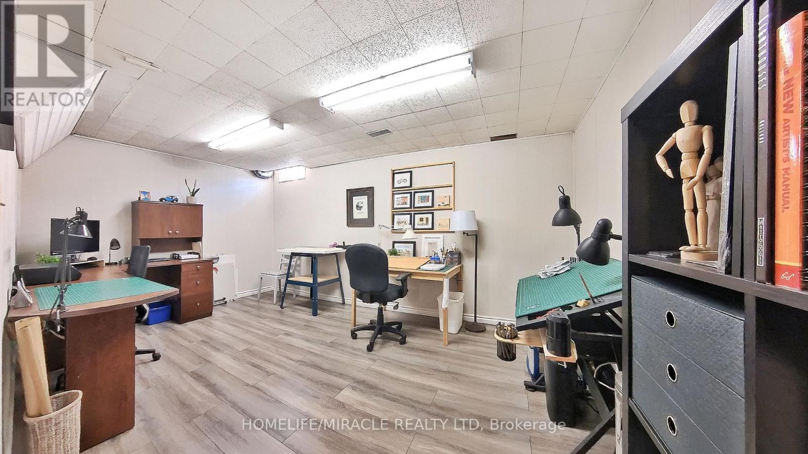 Photo 6 of 9 174 Highbury Drive, Hamilton ON