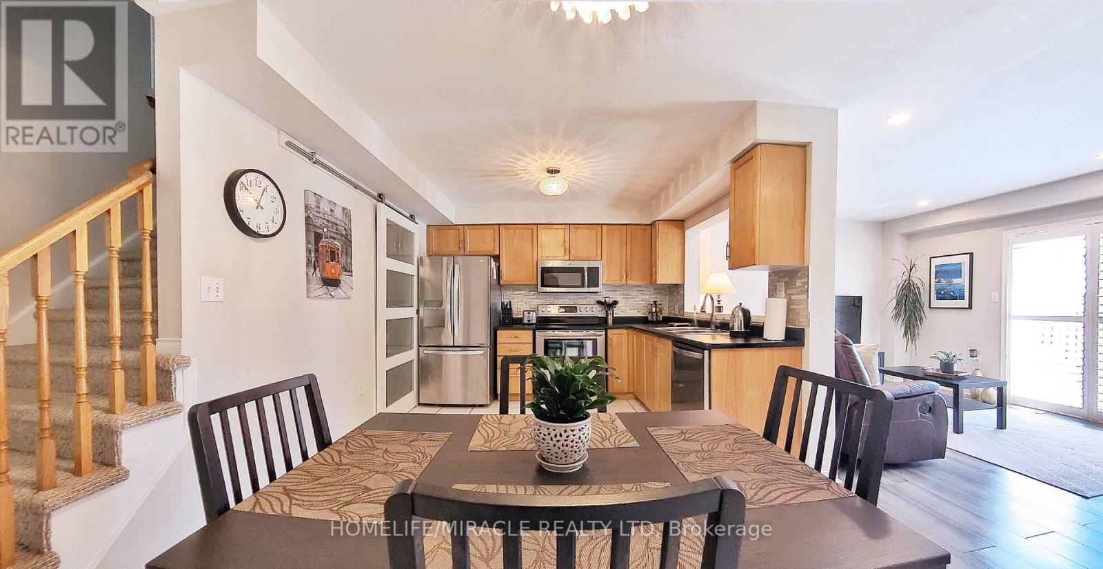 Photo 35 of 9 174 Highbury Drive, Hamilton ON