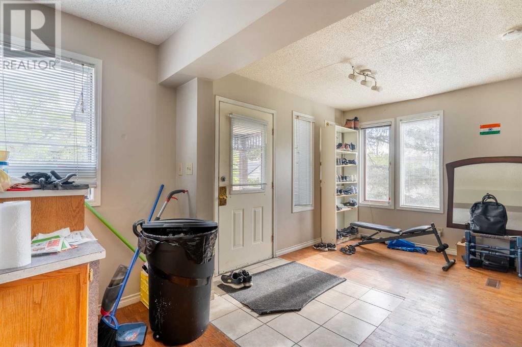 Multi-family House for Sale in   Avenue SW Sunalta Calgary 