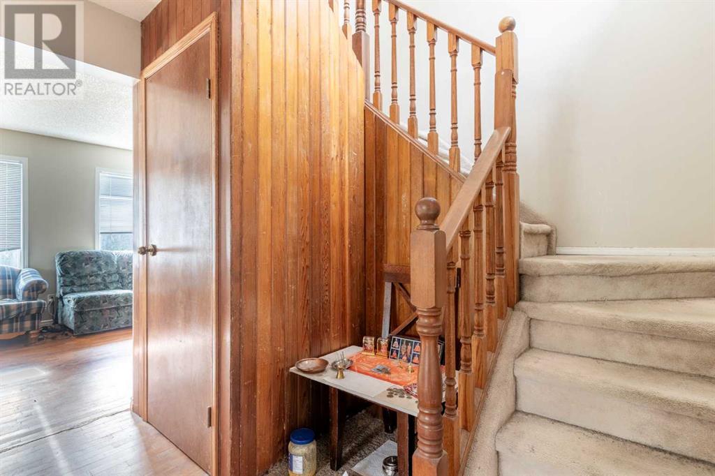 Multi-family House for Sale in   Avenue SW Sunalta Calgary 