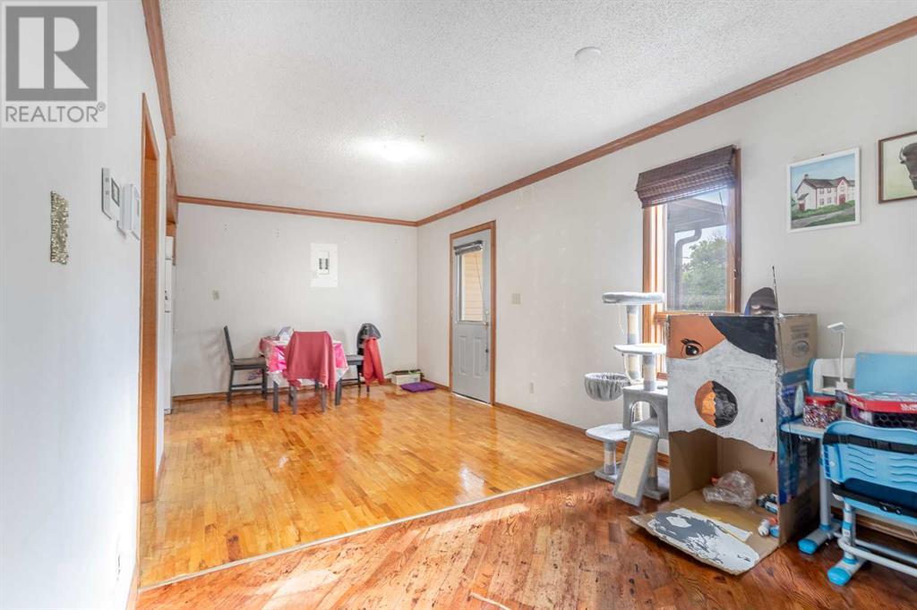 Multi-family House for Sale in   Avenue SW Sunalta Calgary 