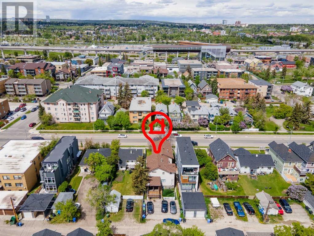 Multi-family House for Sale in   Avenue SW Sunalta Calgary 