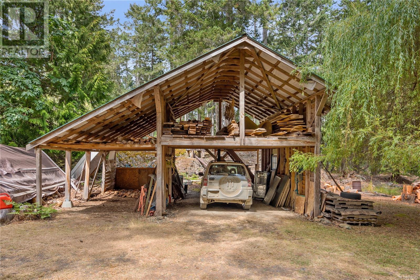 10 Windham Rd, Lasqueti Island