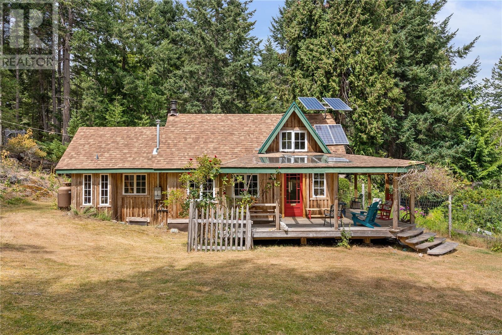 10 Windham Rd, Lasqueti Island