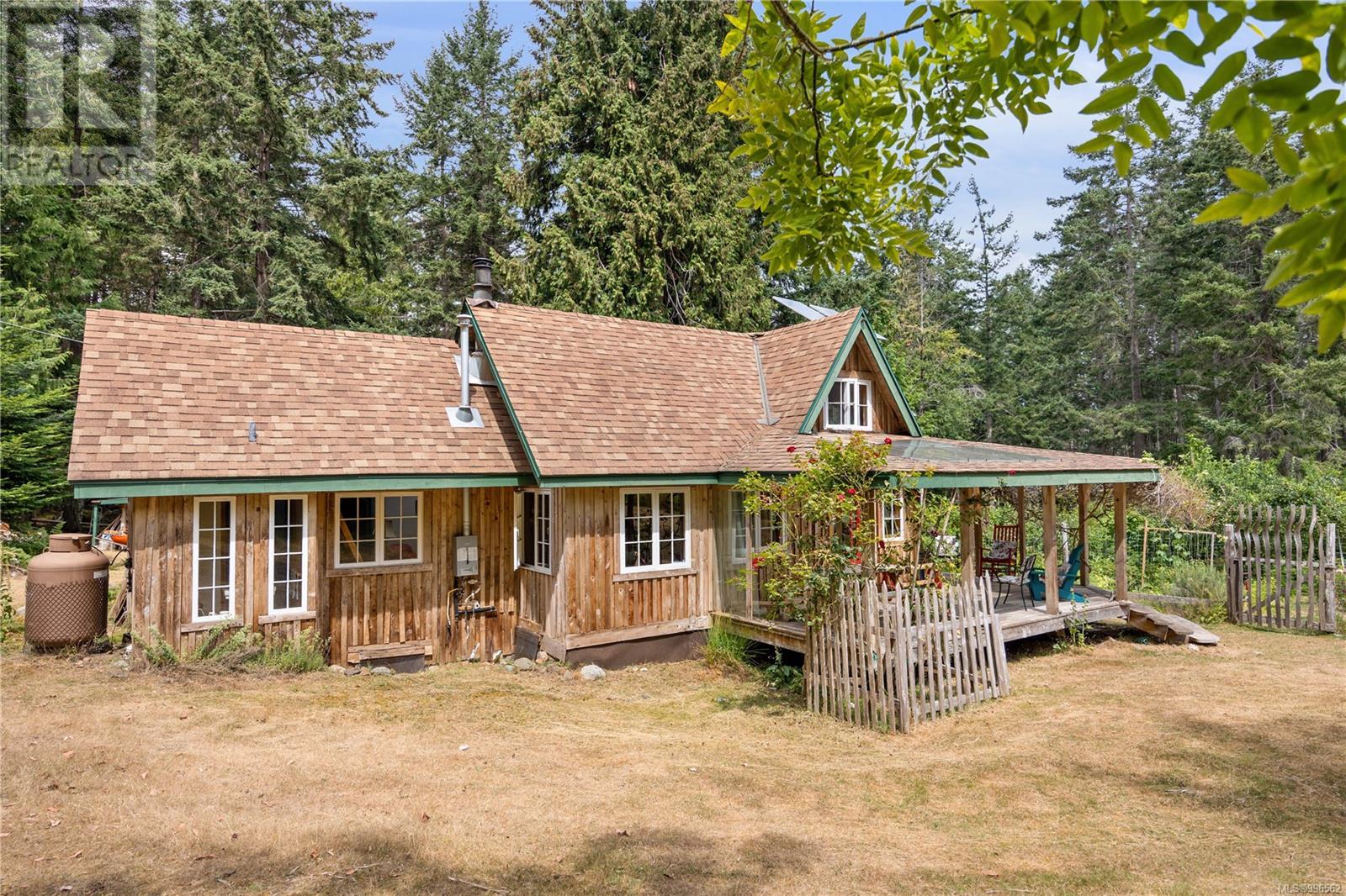 10 Windham Rd, Lasqueti Island