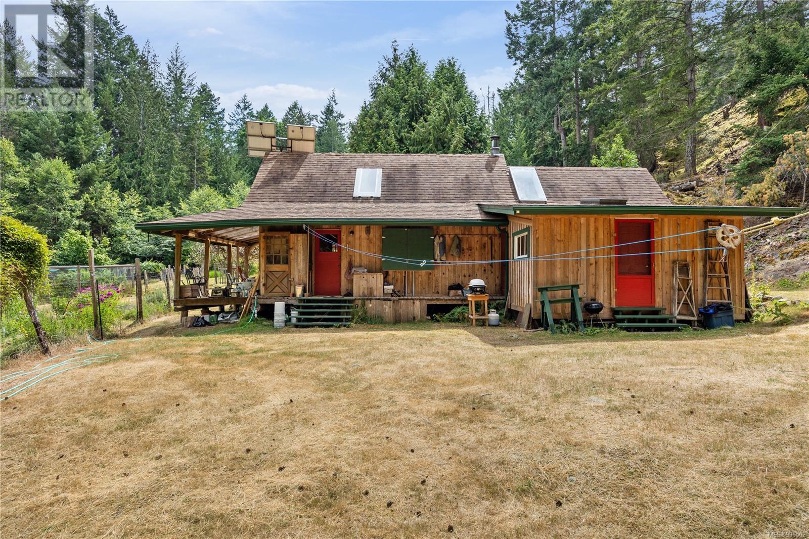10 Windham Rd, Lasqueti Island