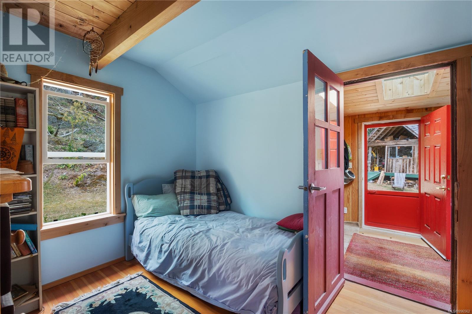 10 Windham Rd, Lasqueti Island