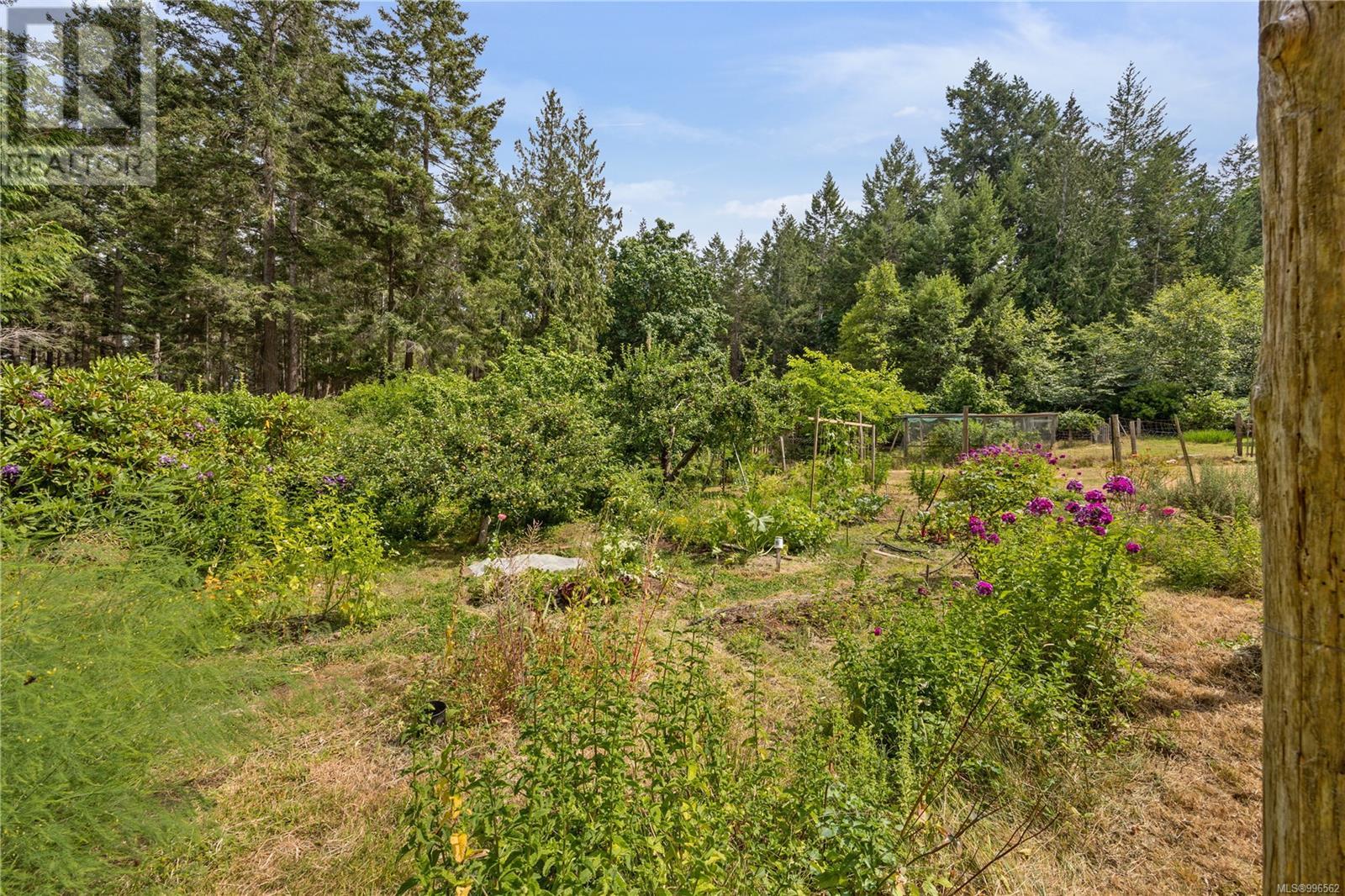 10 Windham Rd, Lasqueti Island