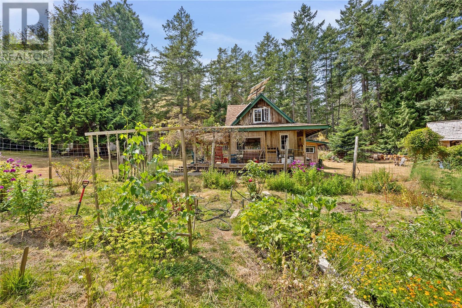 10 Windham Rd, Lasqueti Island