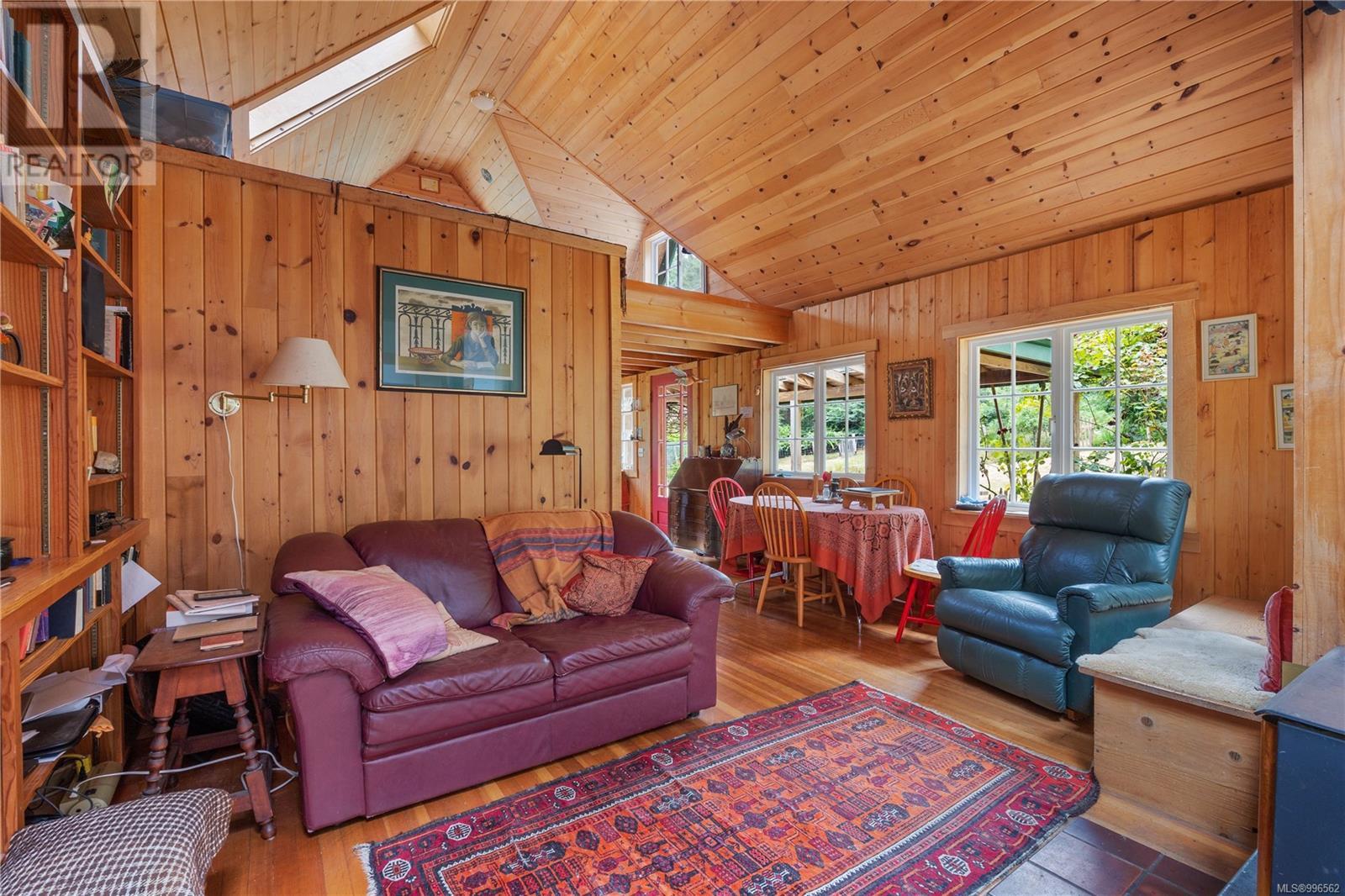 10 Windham Rd, Lasqueti Island
