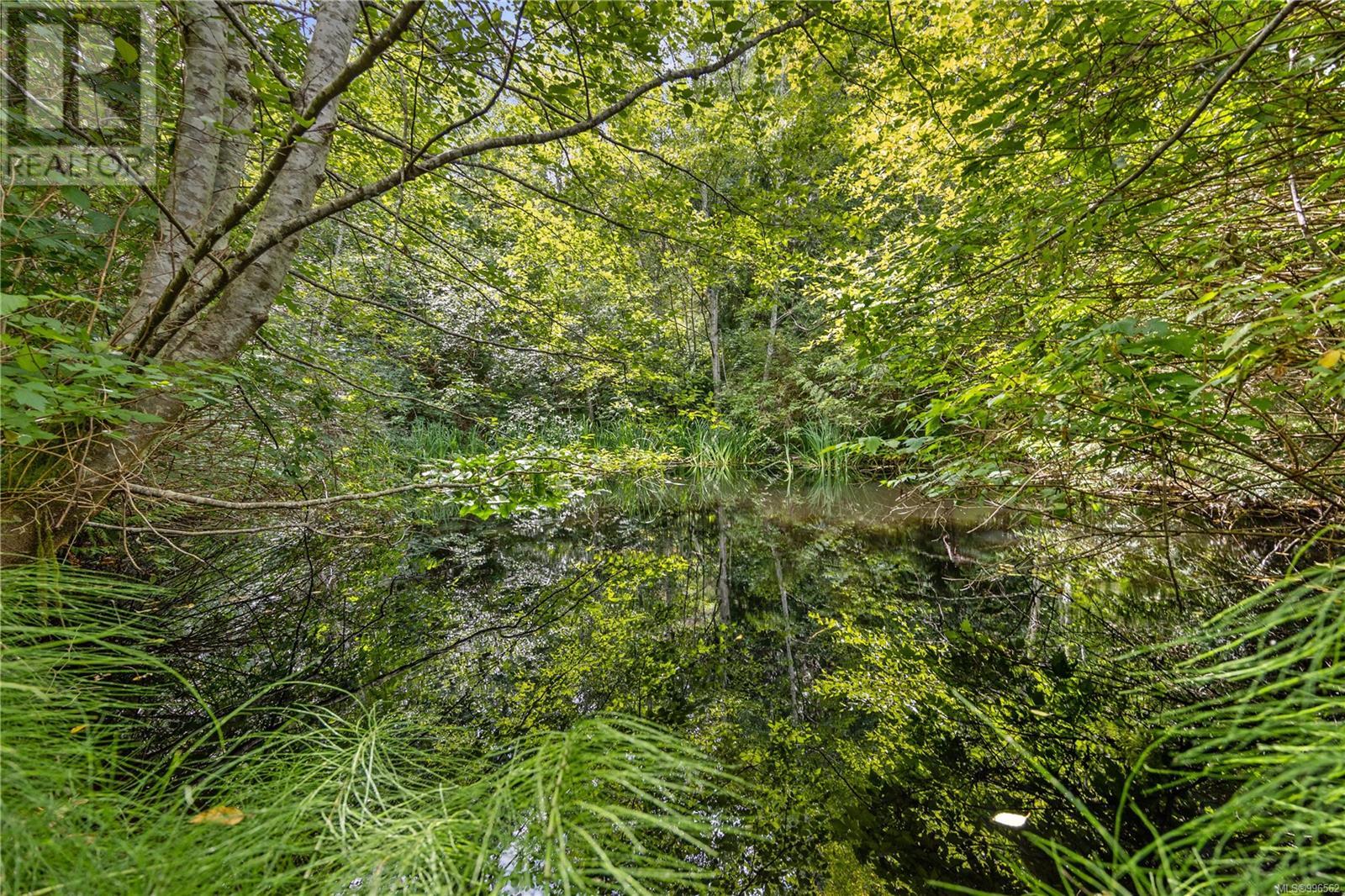 10 Windham Rd, Lasqueti Island