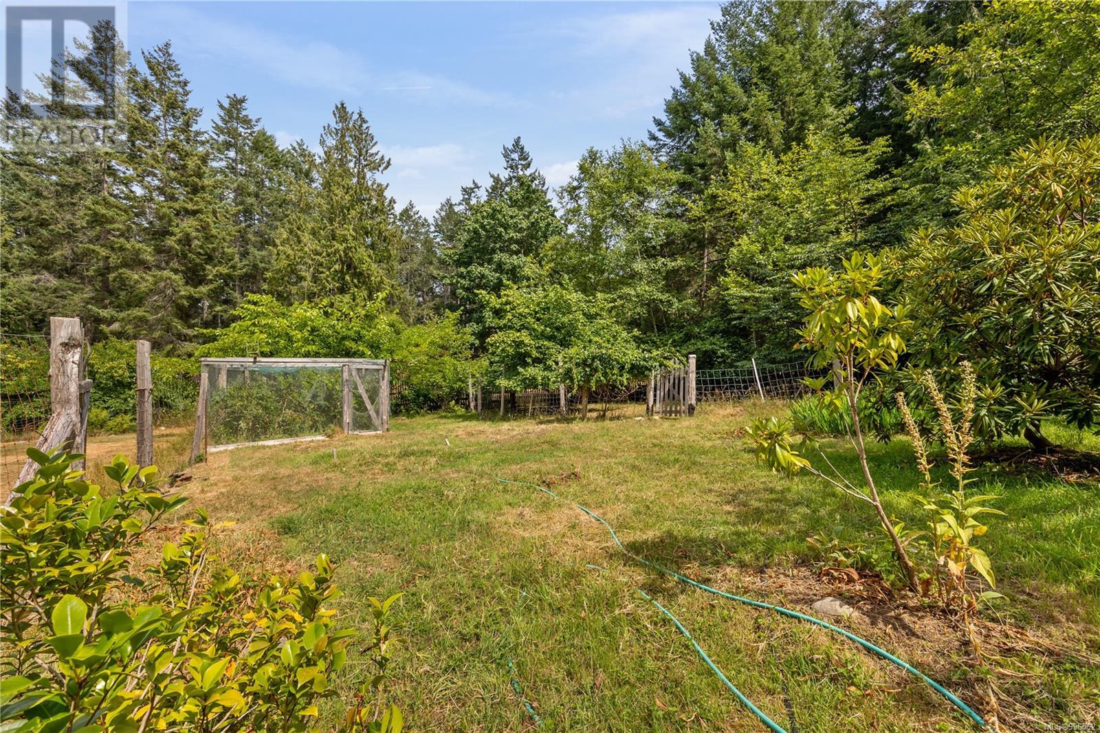 10 Windham Rd, Lasqueti Island