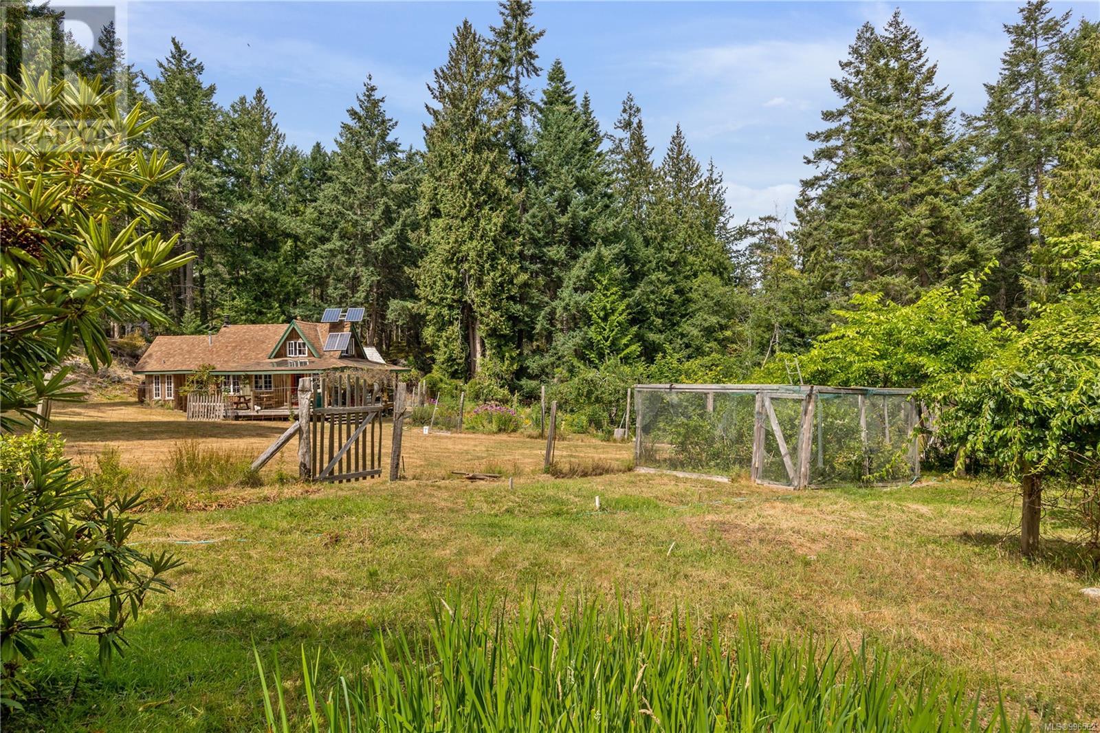 10 Windham Rd, Lasqueti Island