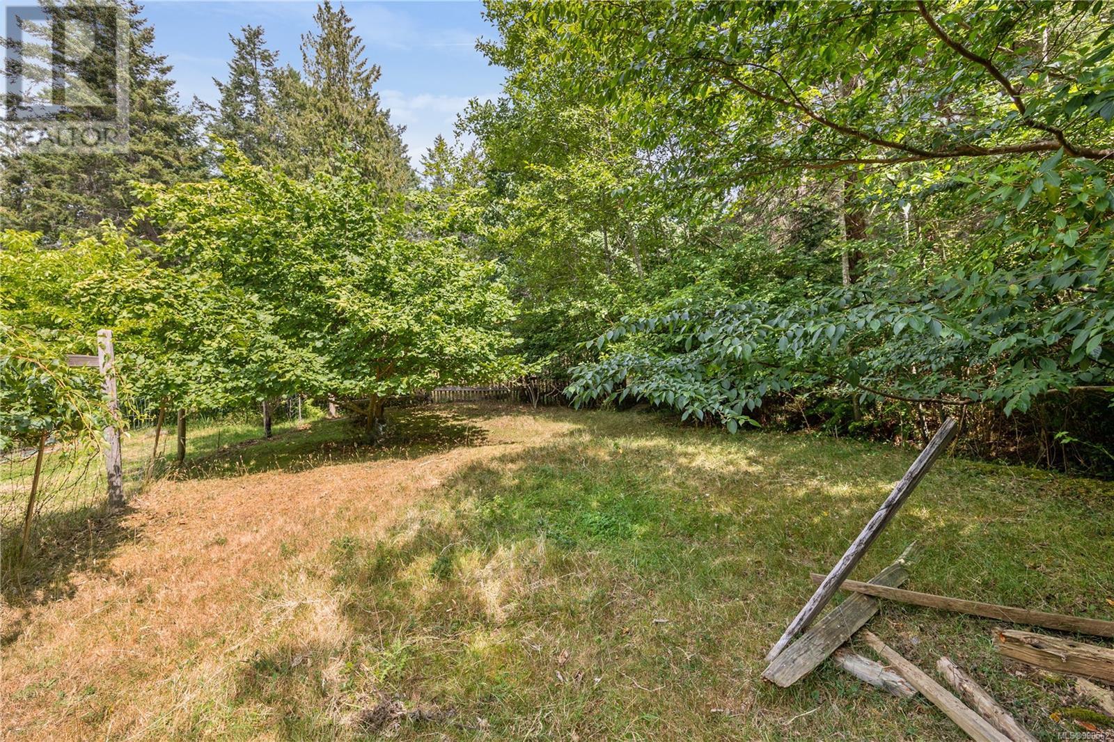 10 Windham Rd, Lasqueti Island