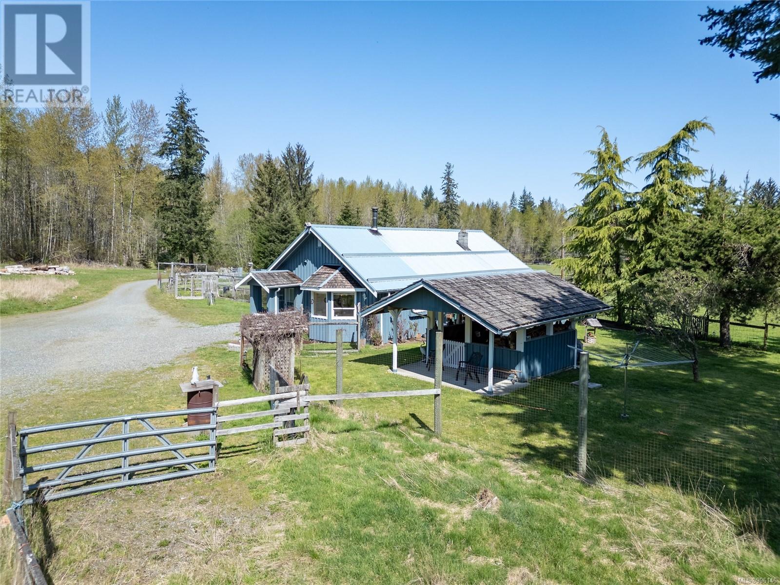 4421 Dove Creek Rd, Courtenay
