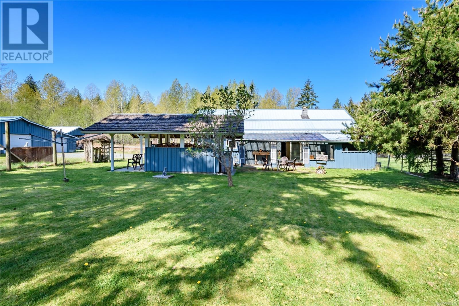 4421 Dove Creek Rd, Courtenay