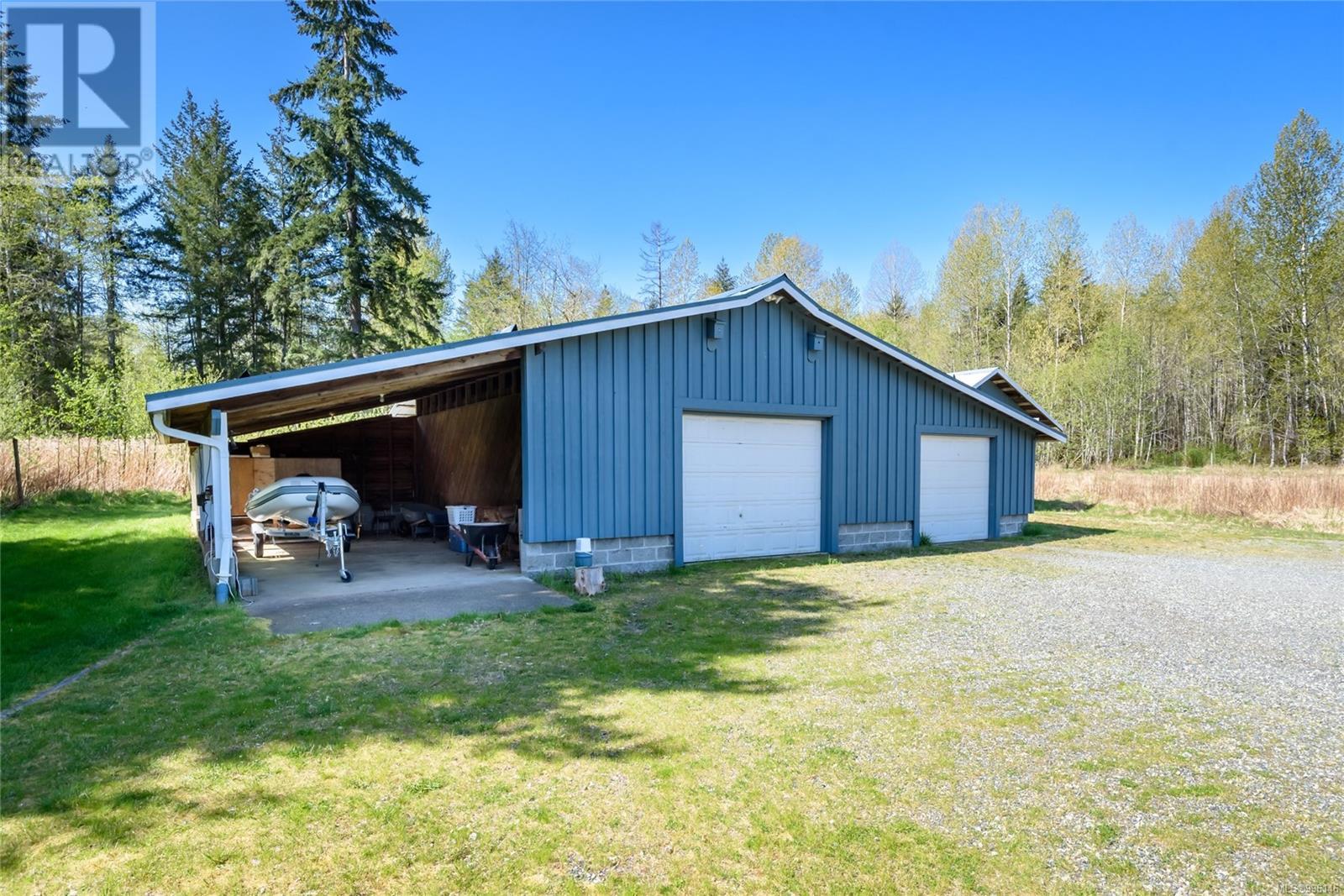 4421 Dove Creek Rd, Courtenay