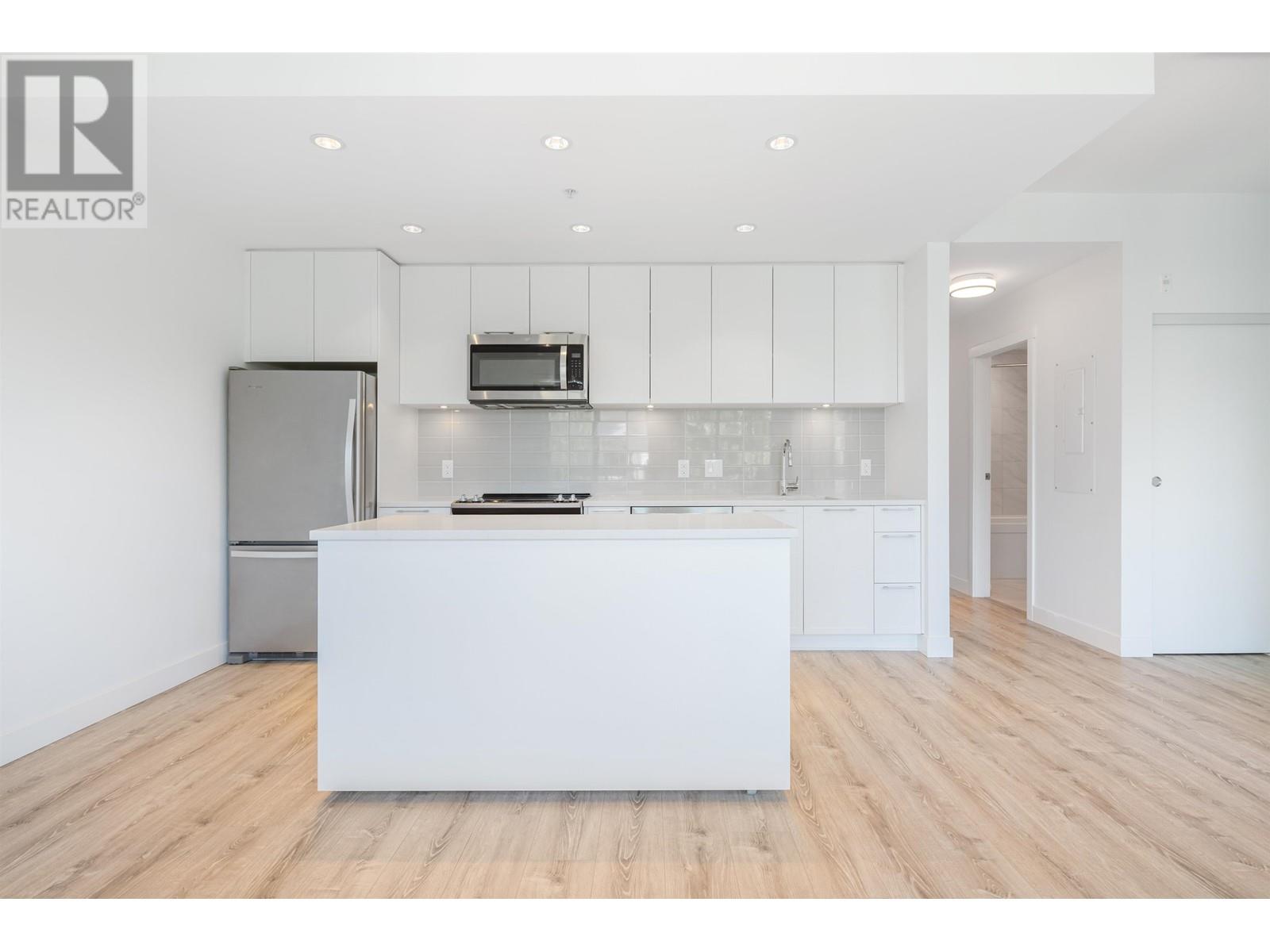 407 2382 ATKINS AVENUE, Port Coquitlam real estate listing R2990540