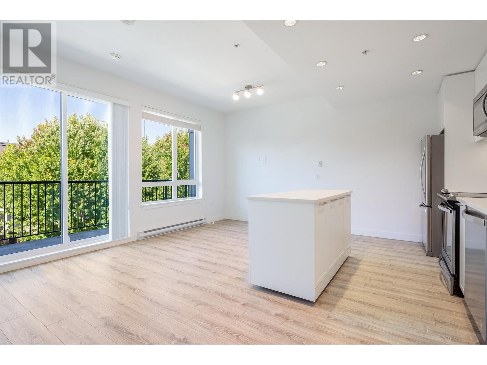 407 2382 ATKINS AVENUE, Port Coquitlam real estate listing R2990540