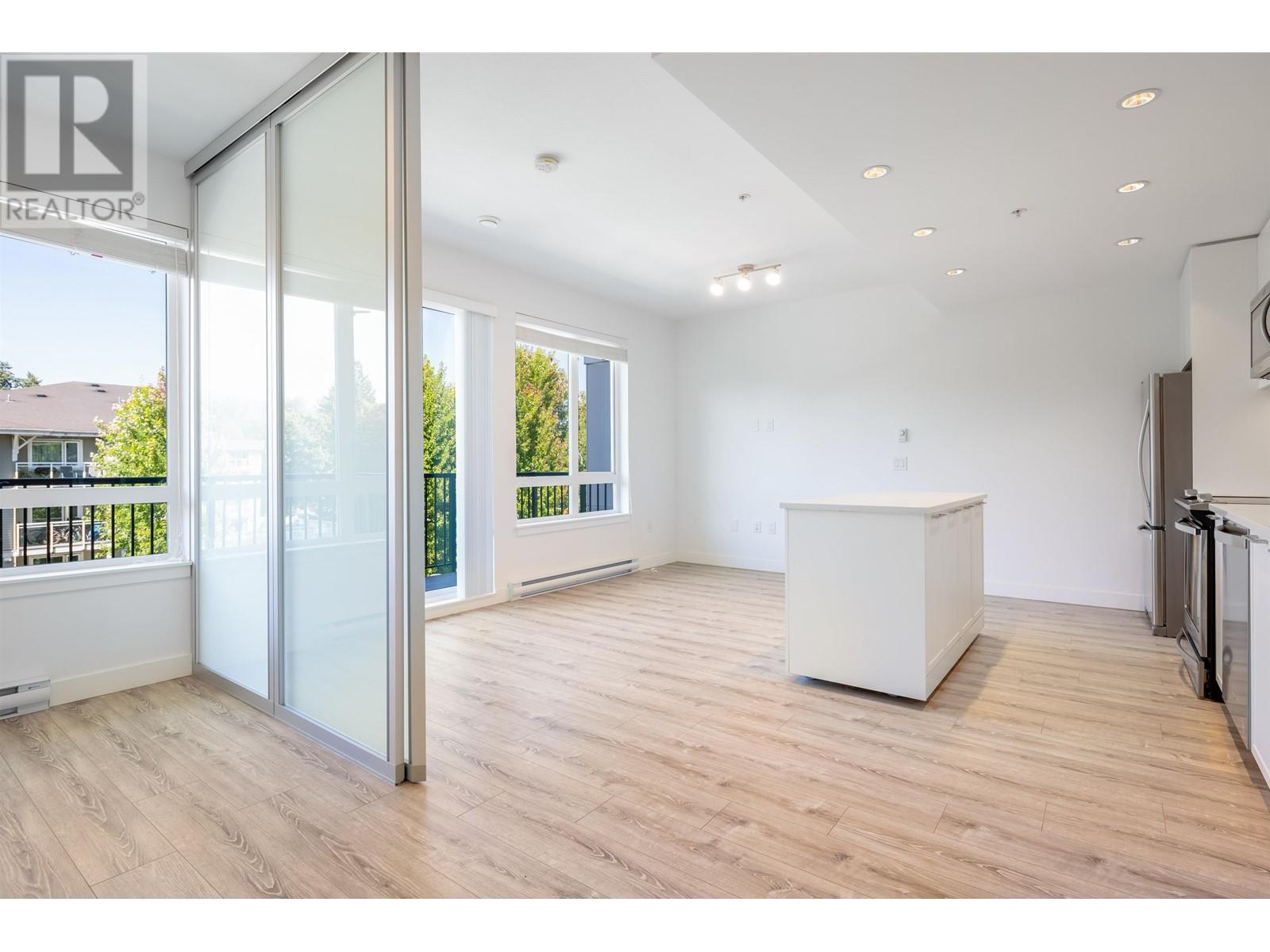 407 2382 ATKINS AVENUE, Port Coquitlam real estate listing R2990540
